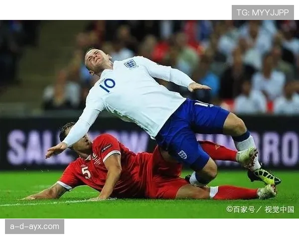 亚历克斯·斯科特：新赛季状态回升，英超各队备战进展引关注