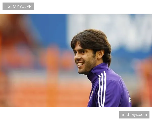 卡卡在皇马时期表现稳健,状态回暖备受期待 卡卡在皇马时期表现稳健,状态回暖备受期待