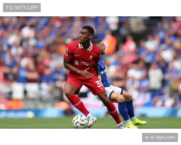 利物浦防线漏洞持续暴露,进攻强势难掩防守隐忧 利物浦防线漏洞持续暴露,进攻强势难掩防守隐忧