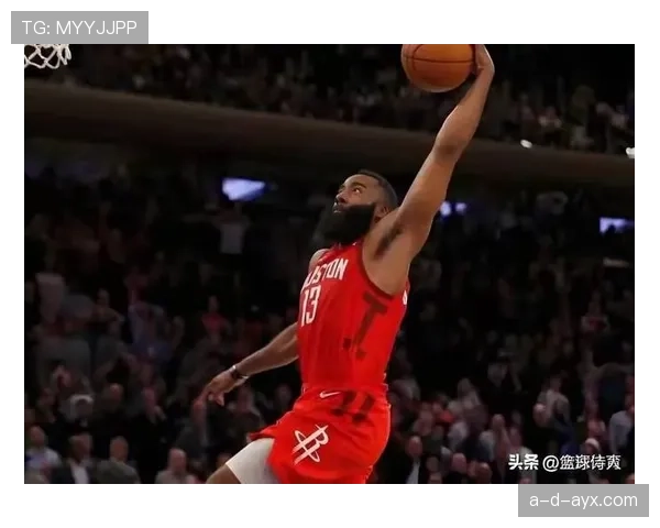 哈登利用挡拆拉开空间 提升关键时刻三分命中率